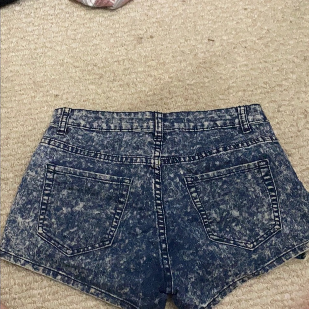 shorts - Picture 2 of 2